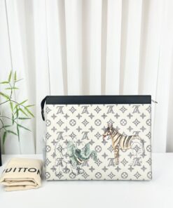 Louis Vuitton Savane Monogram Chapman Pochette Voyage GM Dune