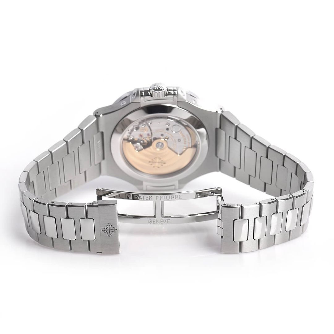 Patek Philippe Nautilus Annual Calendar 5726/1A-014 - Image 4